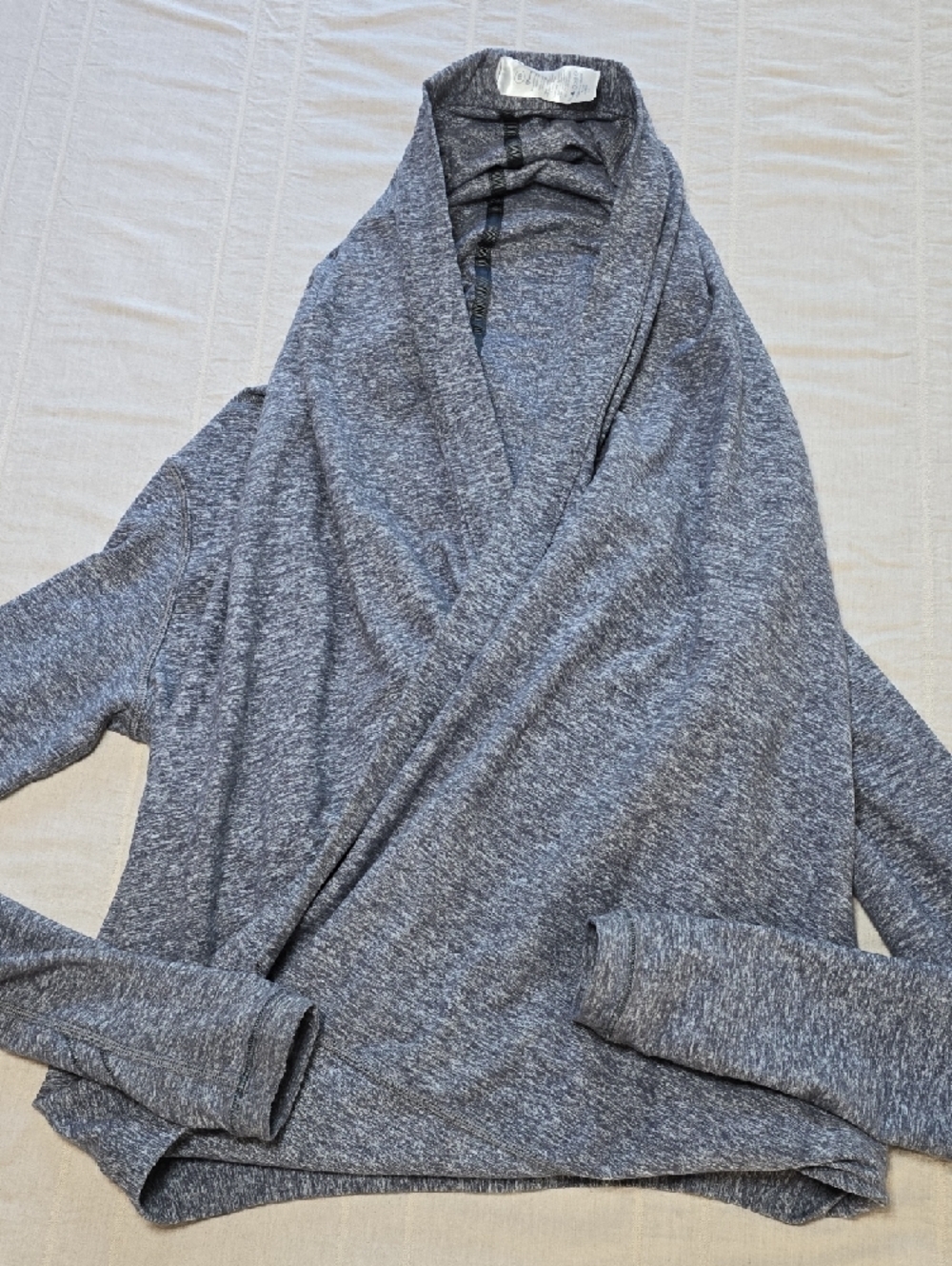 Ivivva by Lululemon Four Count Heathered Gray Shrug Girls Size 10 - Picture 2 of 11
